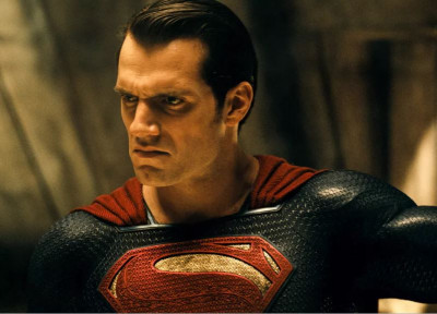 Ketika Superman Tampil Retro thumbnail